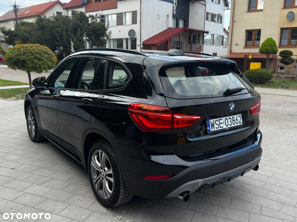 BMW X1 xDrive20i Sport Line - 7