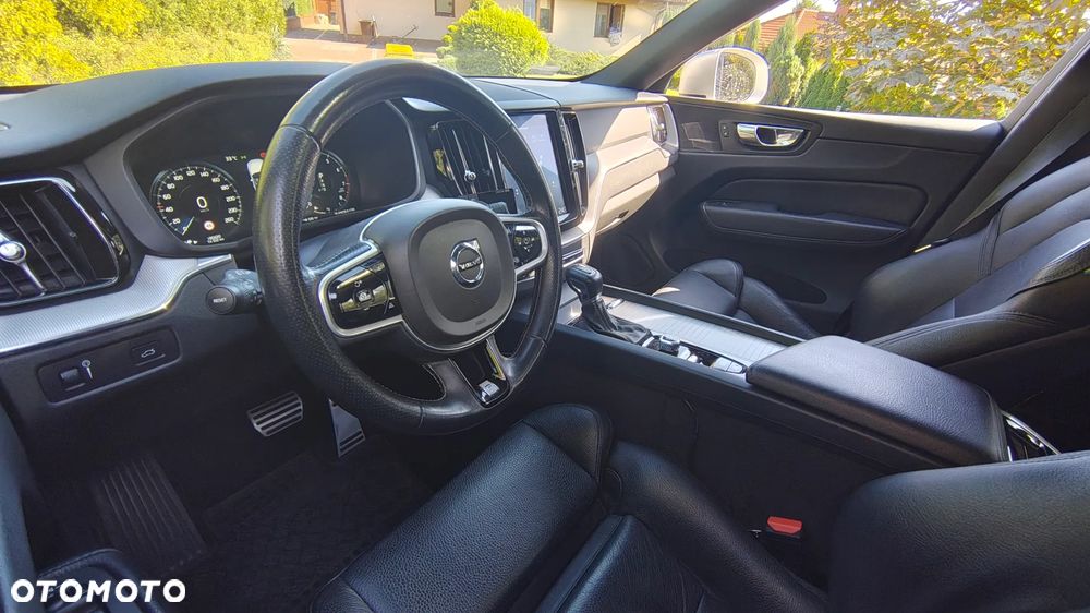 Volvo XC 60 T5 R-Design - 37