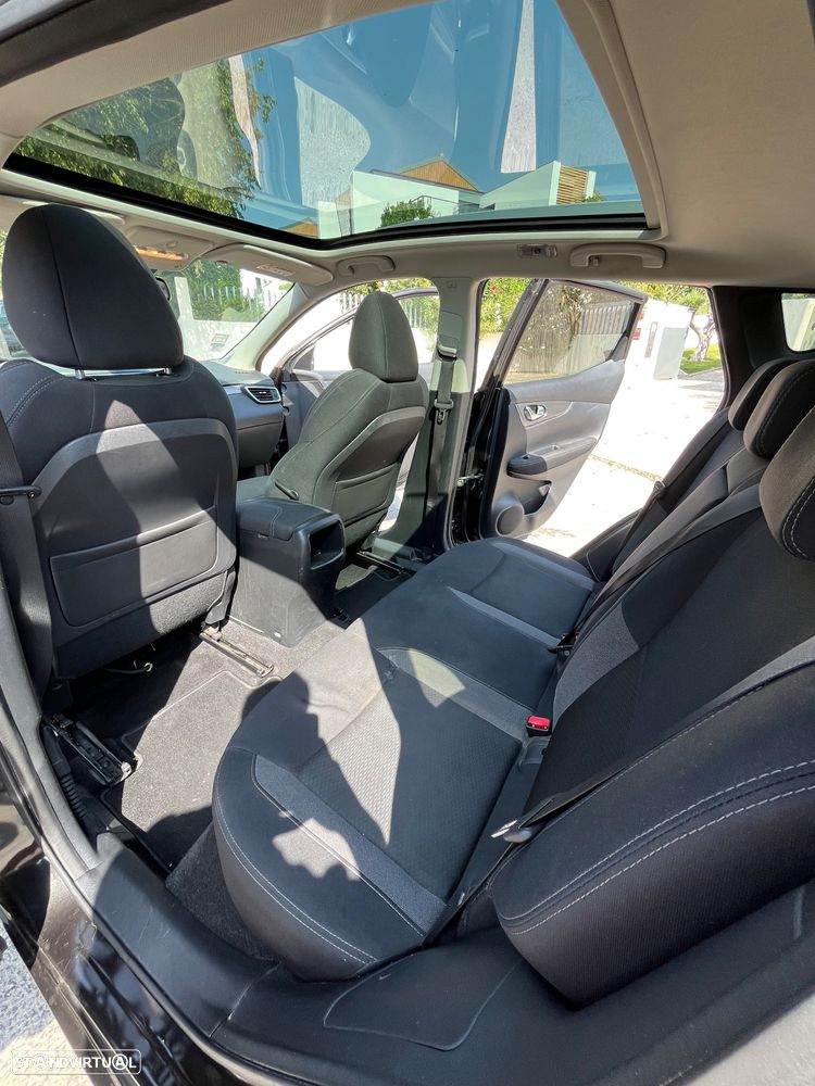 Nissan Qashqai 1.2 DIG-T N-Connecta RS+PS 18 - 6