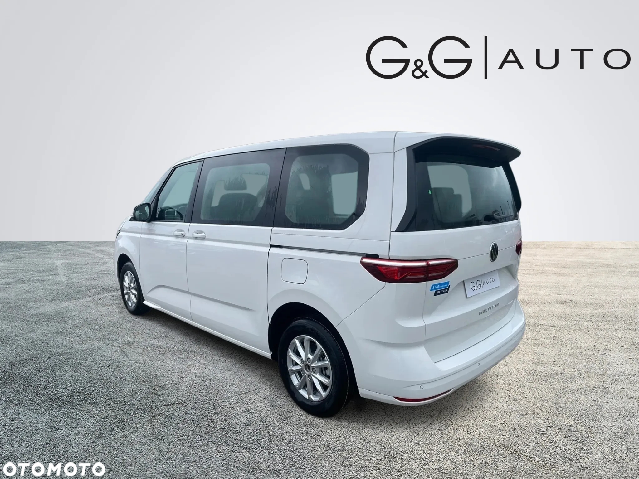 Volkswagen Multivan - 4