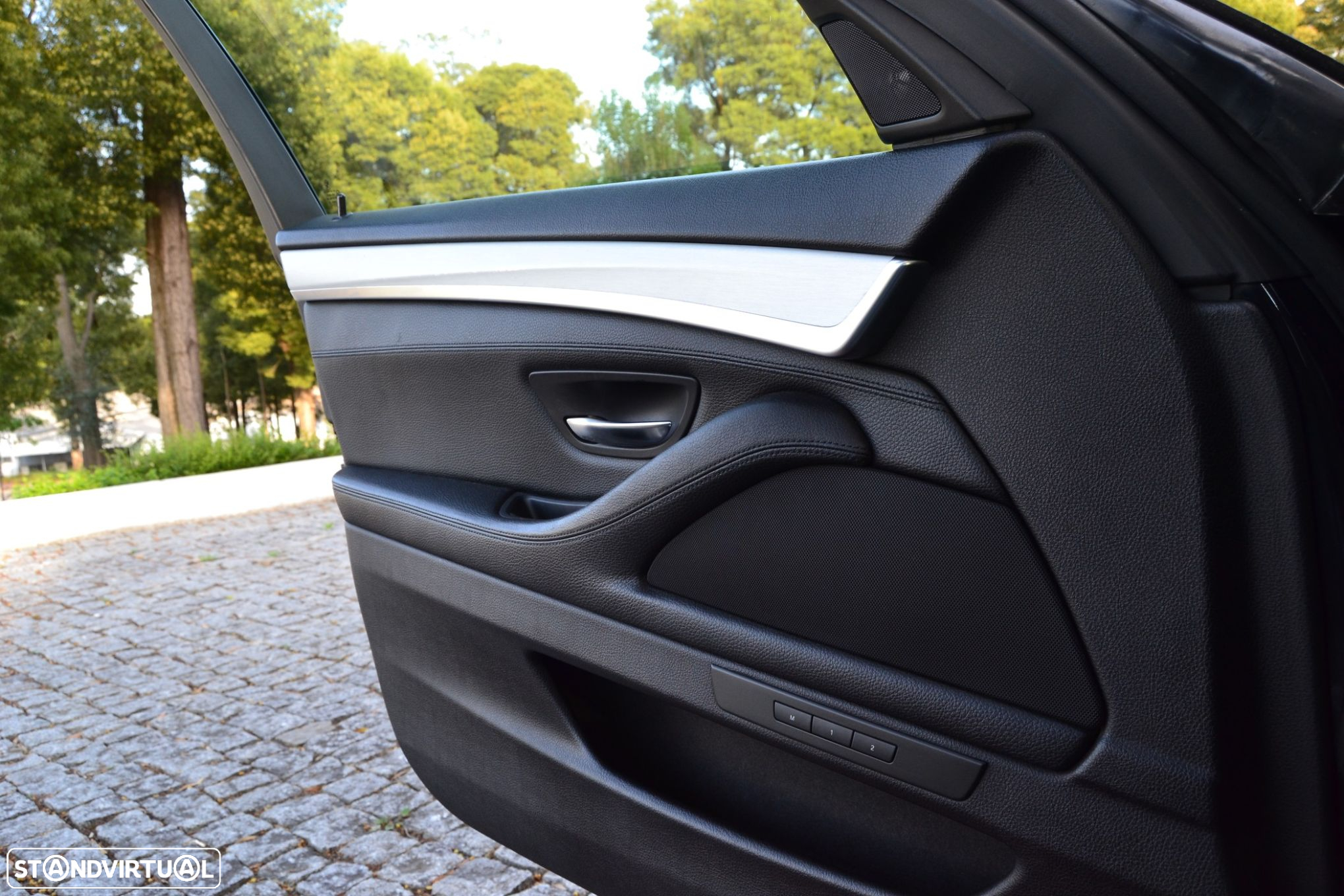 BMW 535 d Pack M Auto - 27