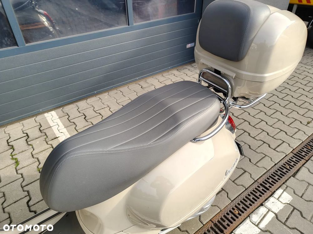 Piaggio Vespa - 14