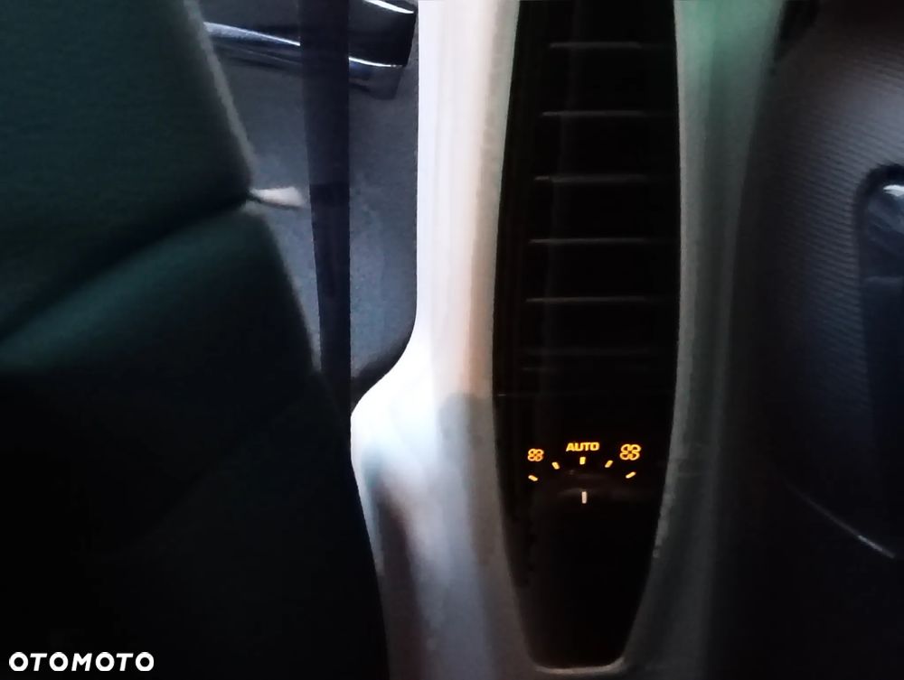 Citroën C4 Picasso - 32