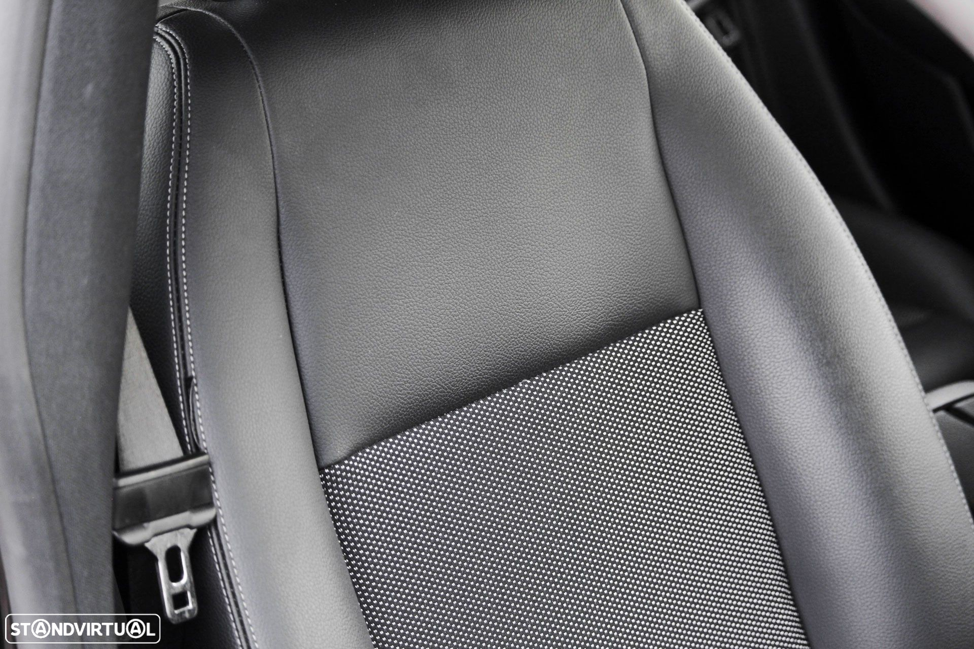 Mercedes-Benz CLA 180 - 23