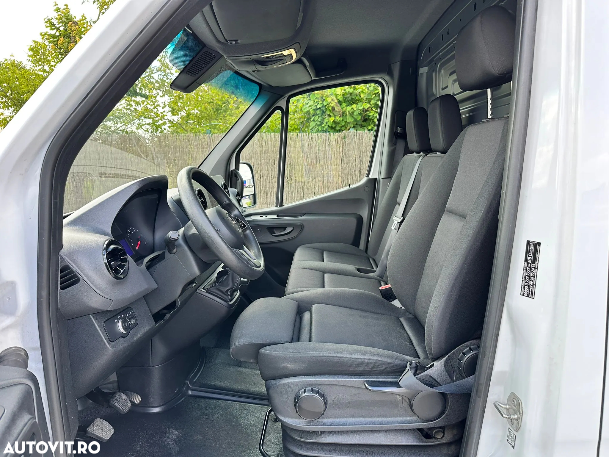 Mercedes-Benz Sprinter 317 CDI L2H2 - 14