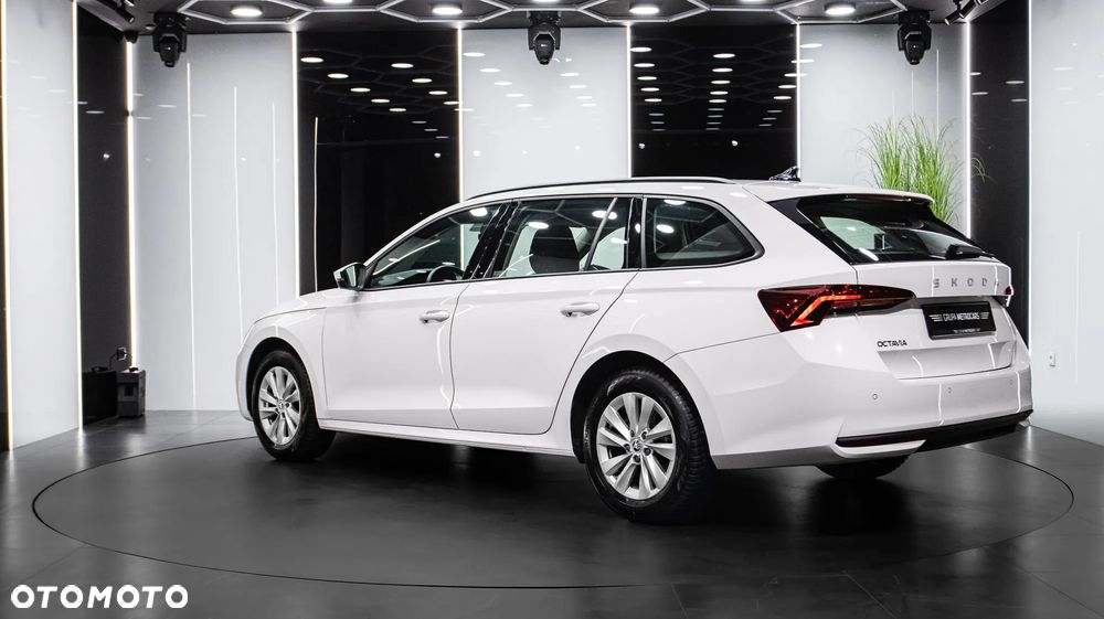 Skoda Octavia 1.5 TSI Essence - 5