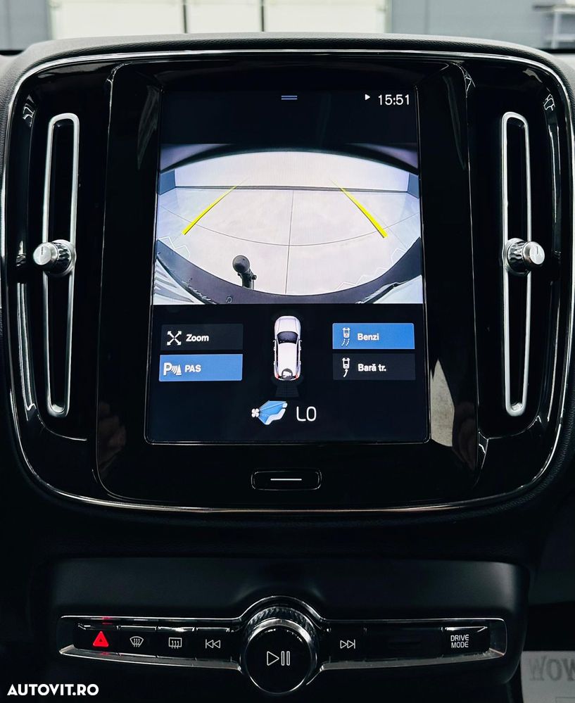 Volvo XC 40 T3 Momentum - 28