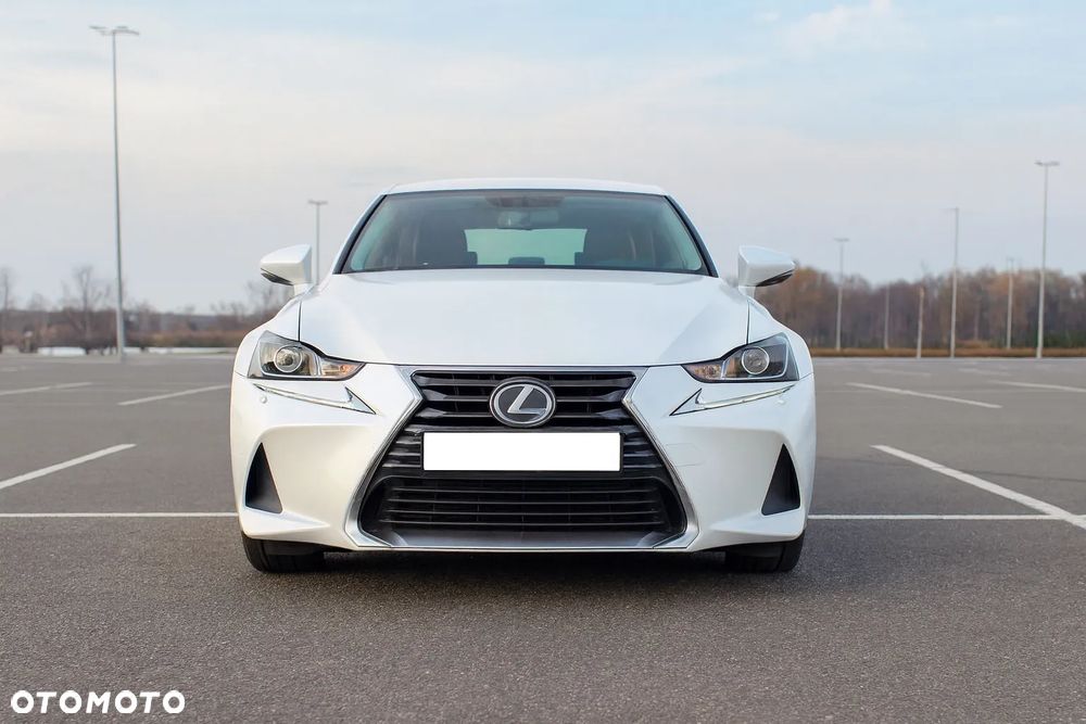 Lexus IS 200t / 300 Elegance - 4
