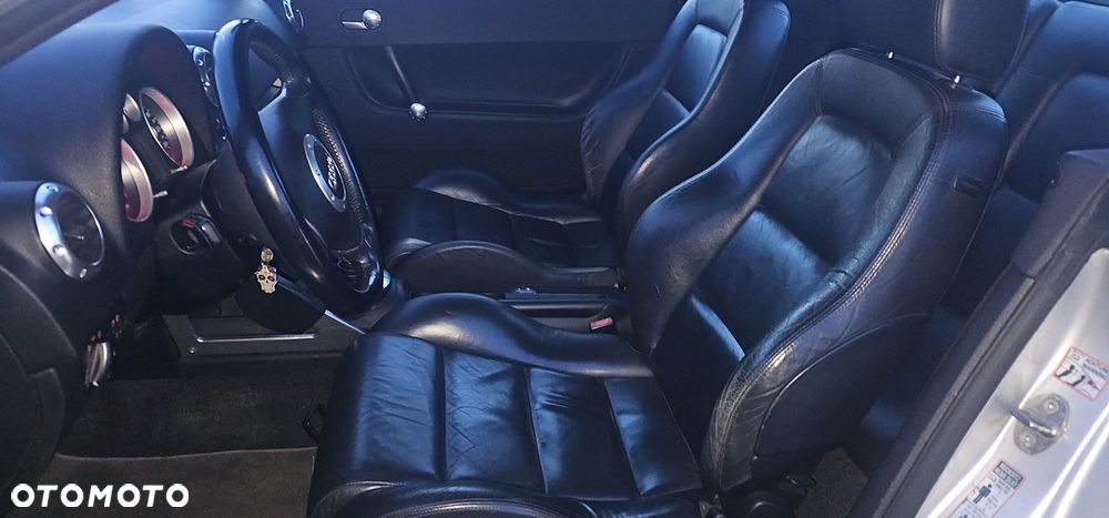 Audi TT Coupé 1.8T - 6