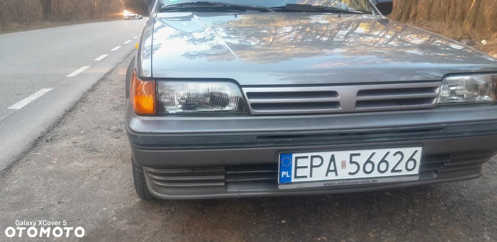 Nissan Sunny - 35