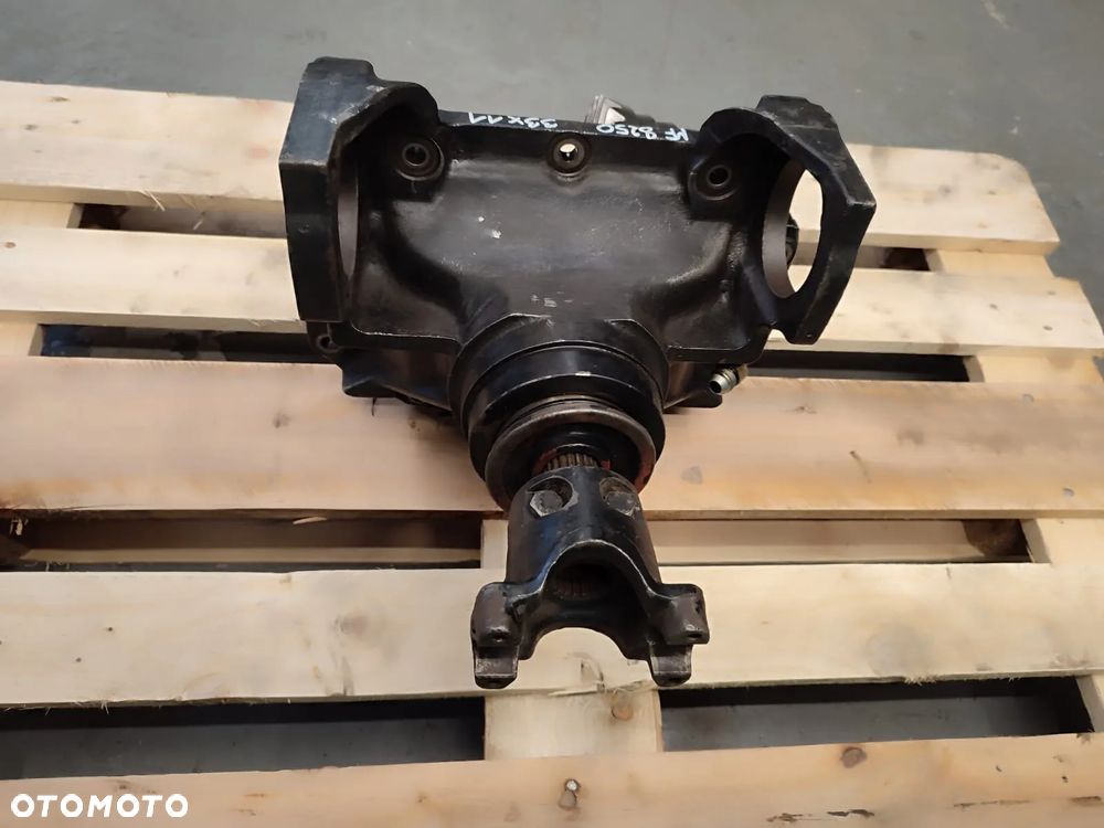 Dyferencjał  33X11  12082  Massey Ferguson 8250 - 8
