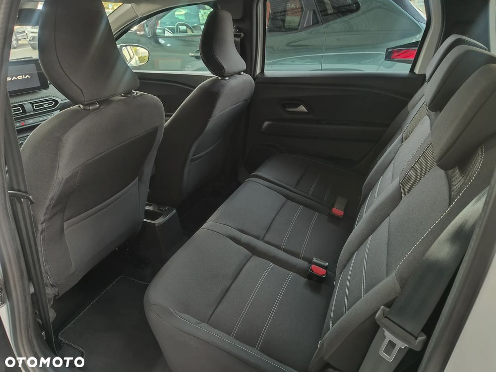 Dacia Jogger 1.0 TCe Expression 7os - 14