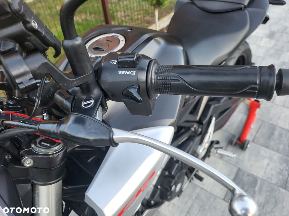 Honda CB - 9