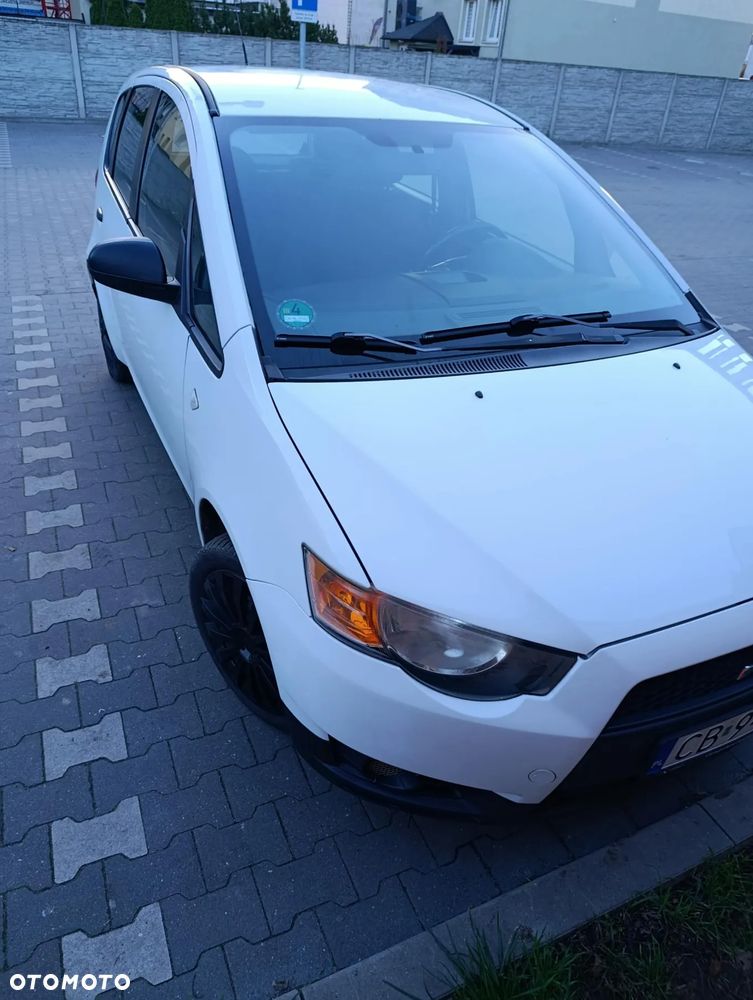 Mitsubishi Colt 1.1 - 3