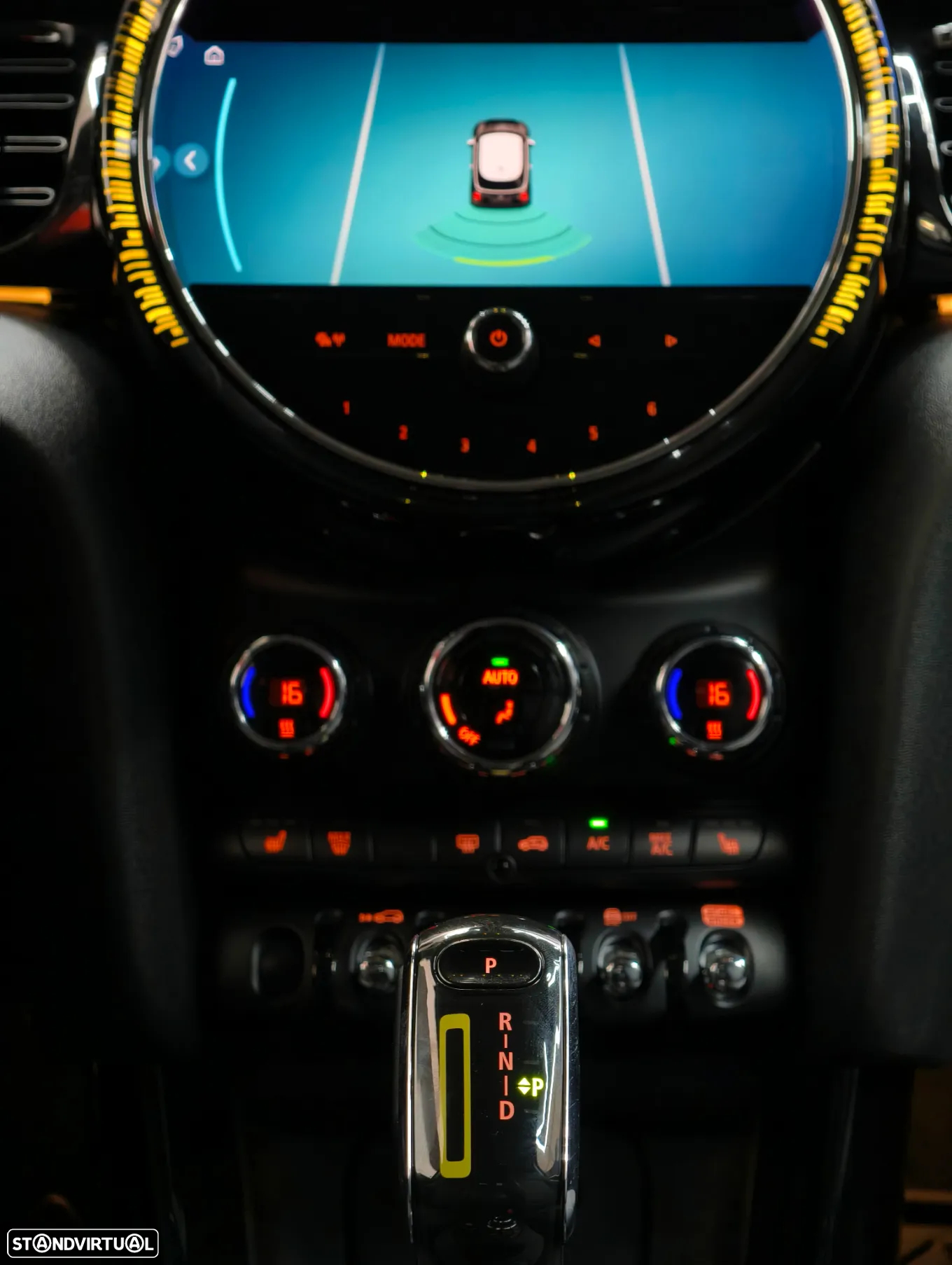 MINI 3 Portas Cooper SE - 44