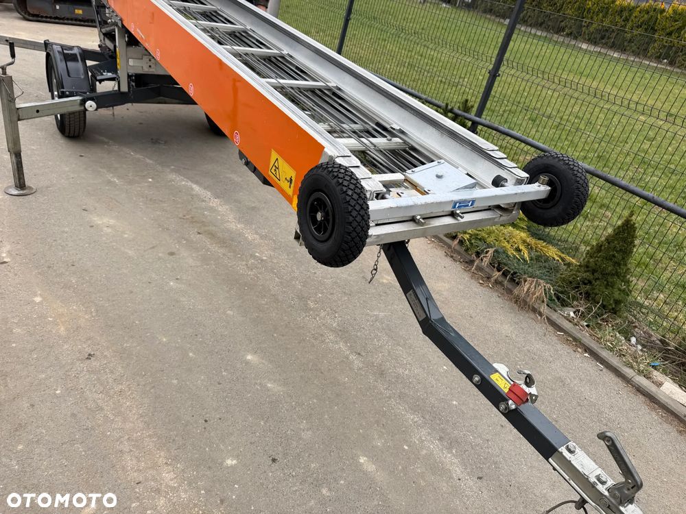 Paus Easy 18 WH-M Drabina Winda Dekarska mobilna aluminiowa TRANSPORTER DEKARSKO-BUDOWLANY w pełni Hydrauliczny 18 metrów. Obrotowy do okoła. 2018rok. Jak Nówka z salonu. praktycznie zerowy przebieg! Serwisy w Dekra do Końca. Sprowadzona z Komuny Norweskiej. Wielka Okazja. Sterowanie Hydrauliczne. Nowy model wózek jeździ od dołu dodatkowe ramię. Pojazd przyczepa lekka - 9