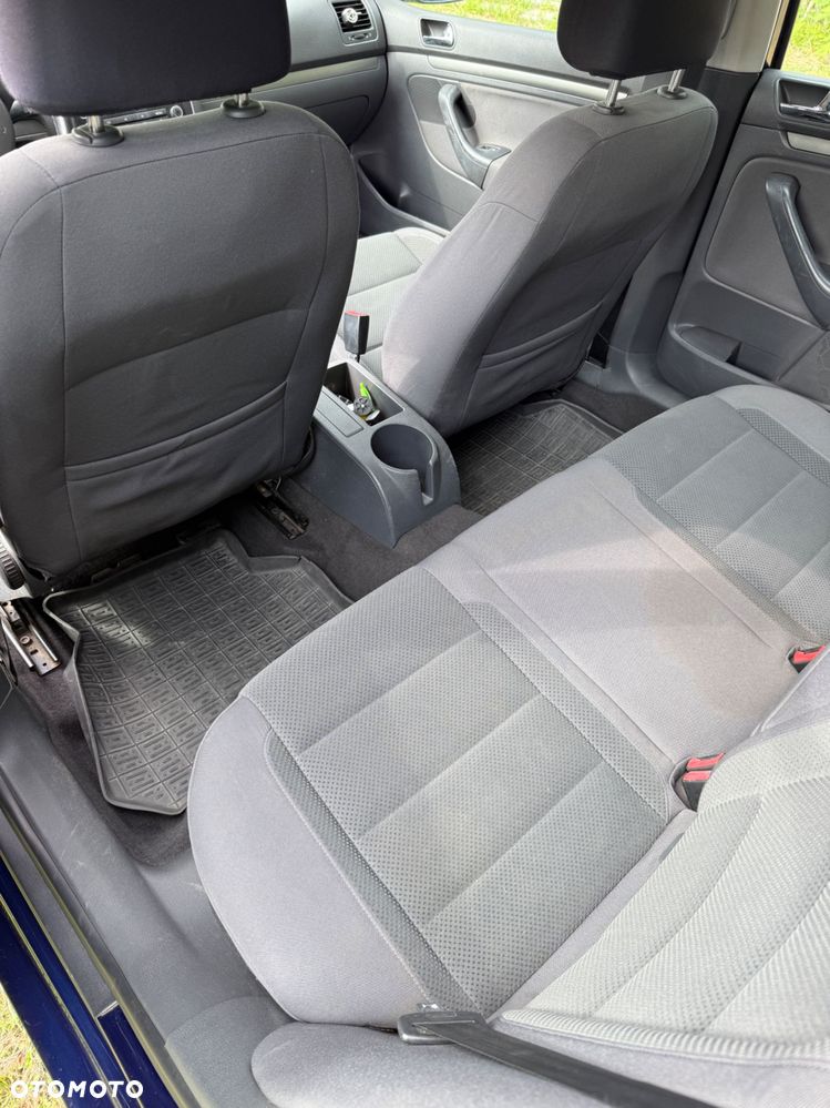 Volkswagen Golf - 4