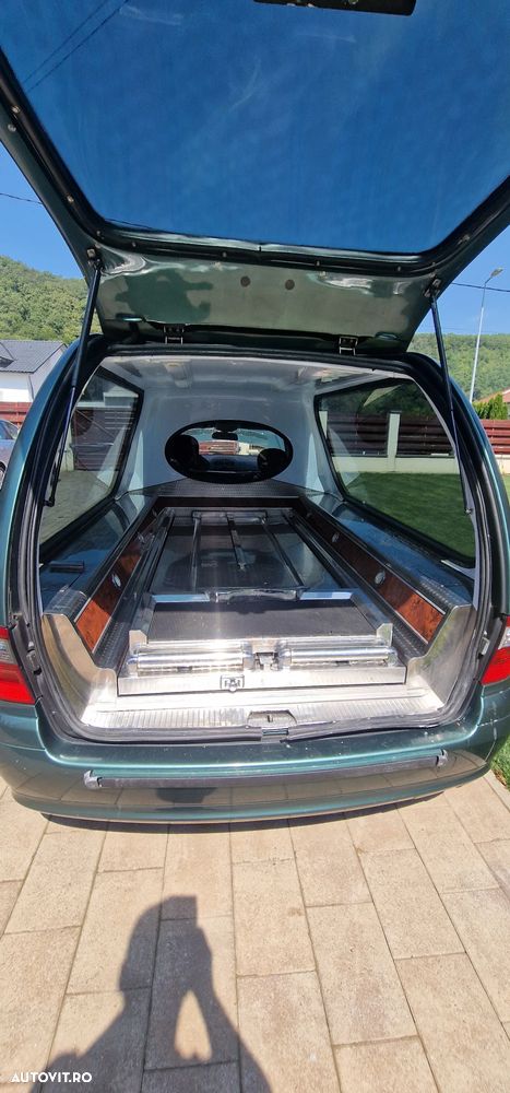 Mercedes-Benz E 220 T CDI Automatik Avantgarde - 20