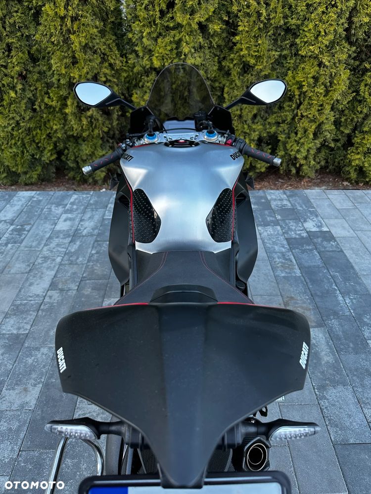Ducati Panigale V4S - 6