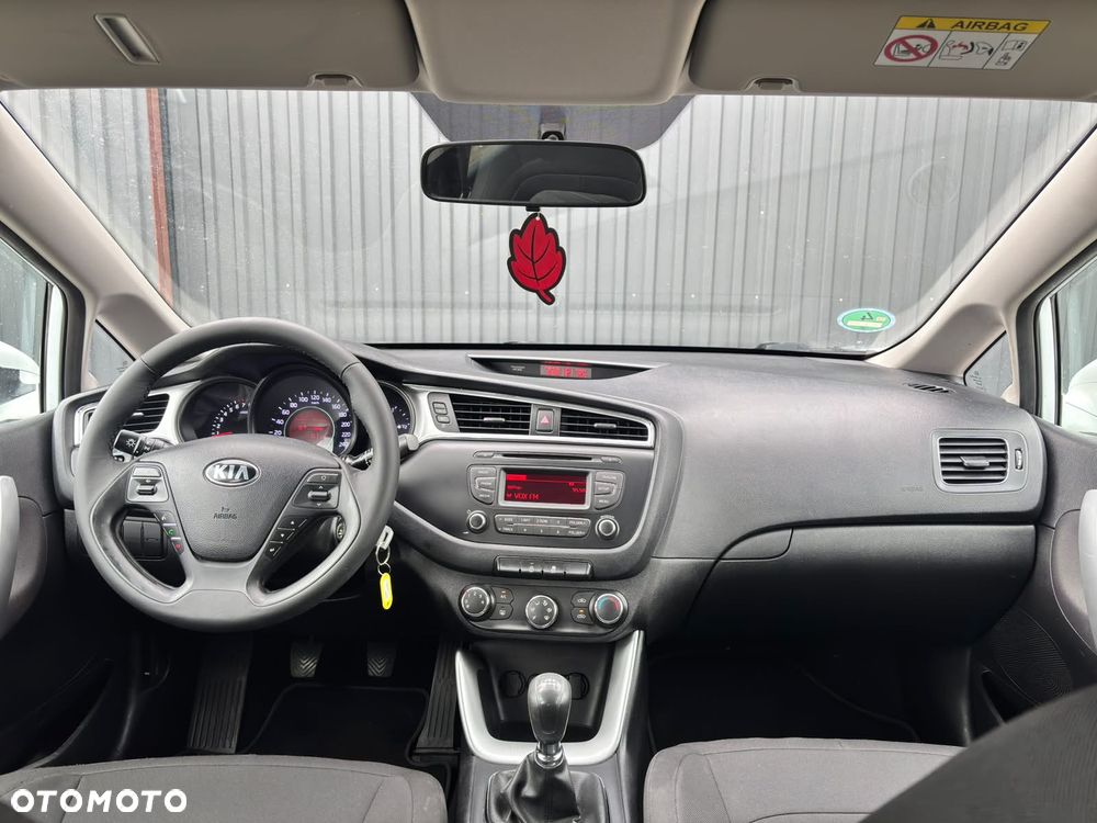 Kia Ceed 1.4 L Business Line - 14