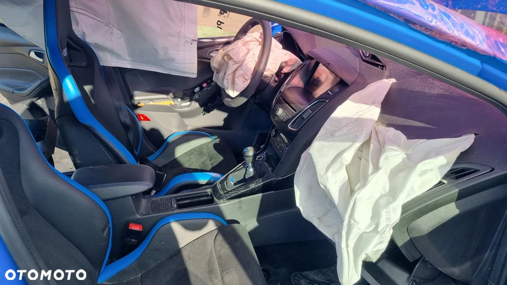 Ford Focus 2.3 EcoBoost RS - 28