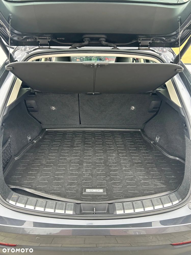 Lexus NX 350h Business AWD - 14