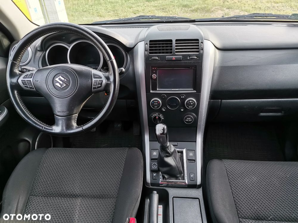 Suzuki Grand Vitara 2.4 Premium EU5 - 17
