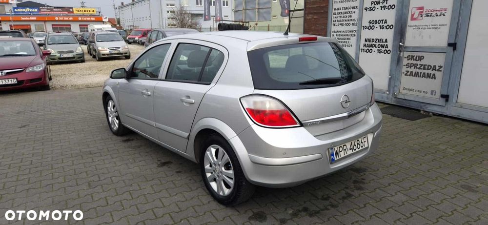 Opel Astra - 2