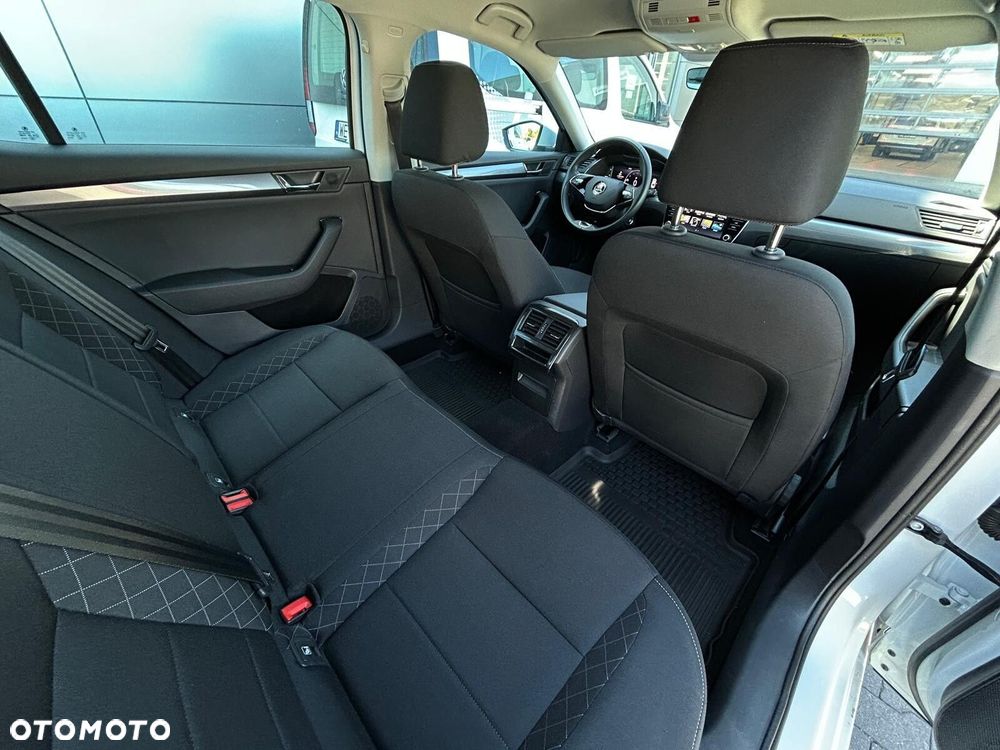 Skoda Superb 1.5 TSI Active DSG - 10