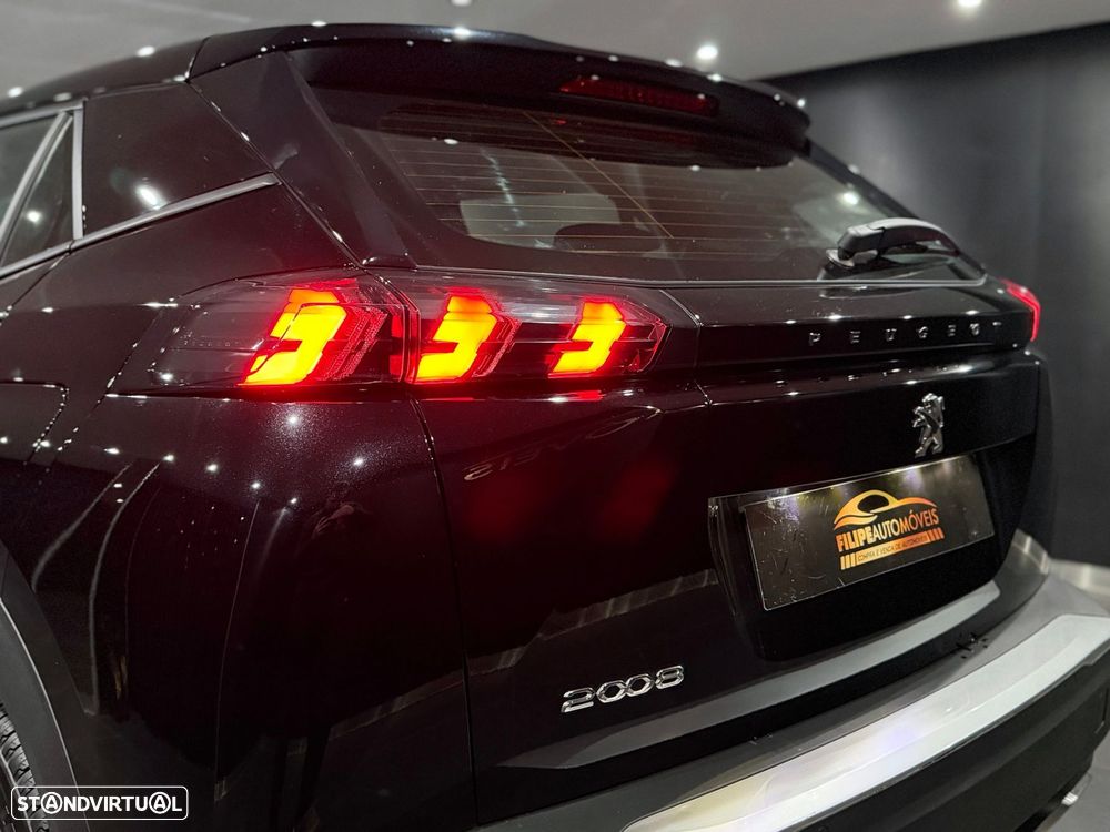 Peugeot 2008 1.2 PureTech Active Pack - 11