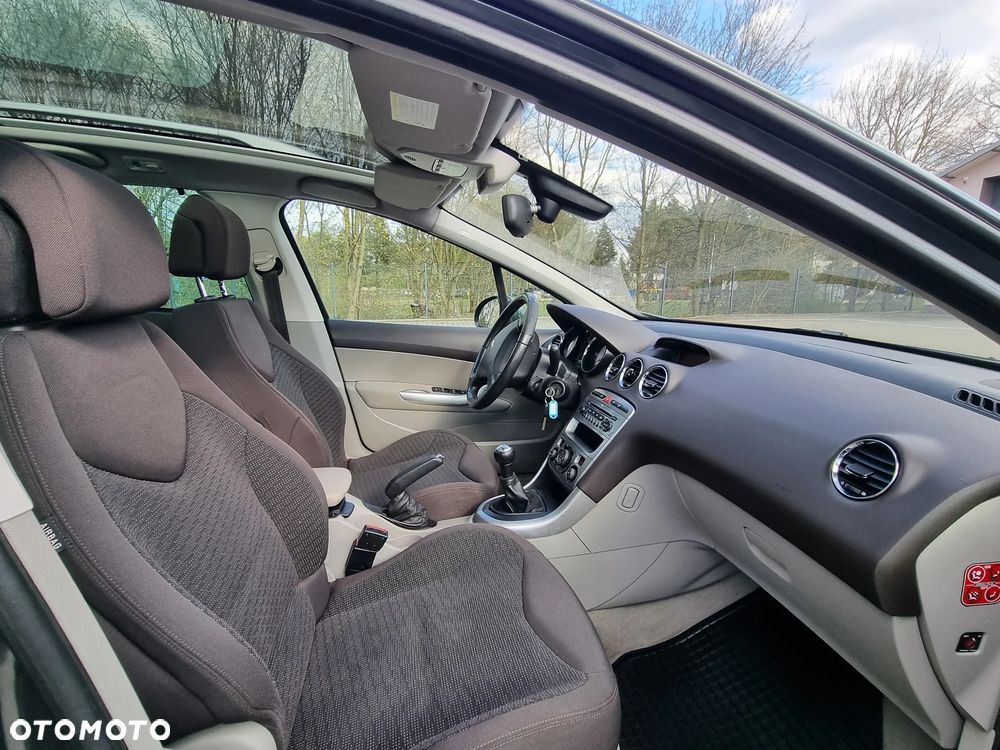 Peugeot 308 1.6 Premium Plus - 7