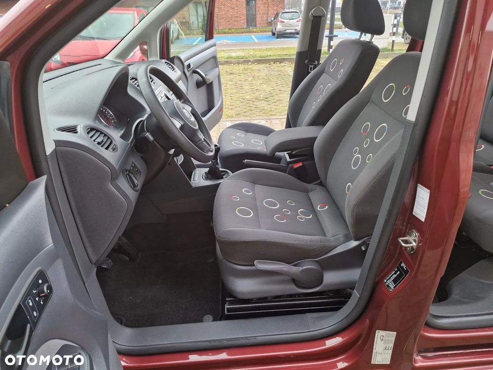 Volkswagen Caddy Comfortline - 23