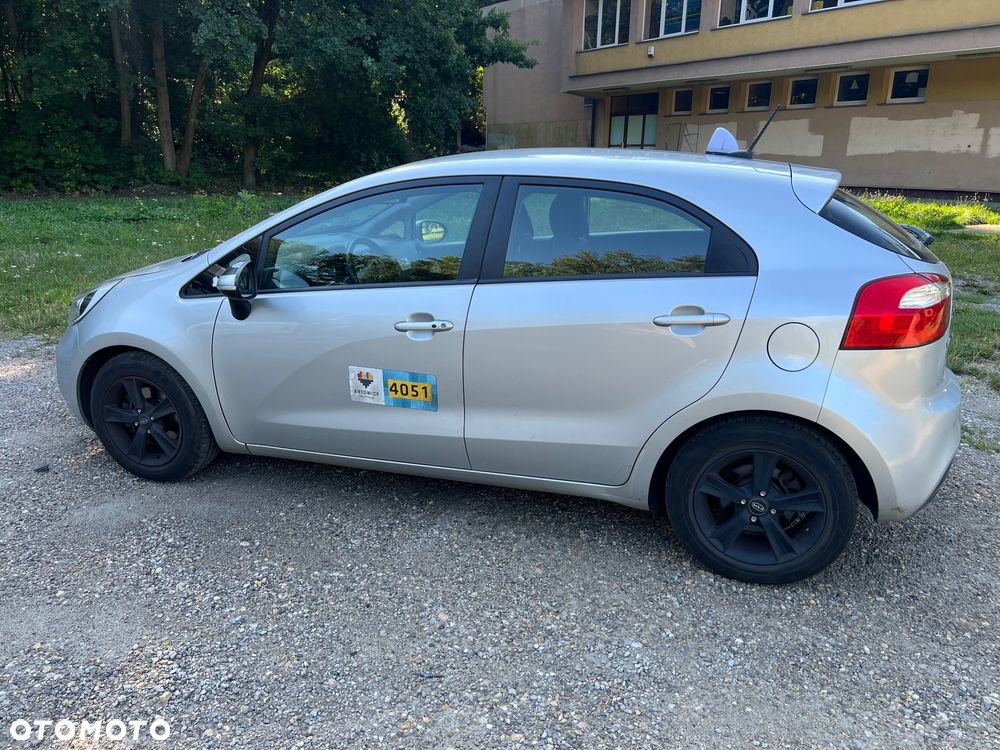 Kia Rio 1.4 XL - 3
