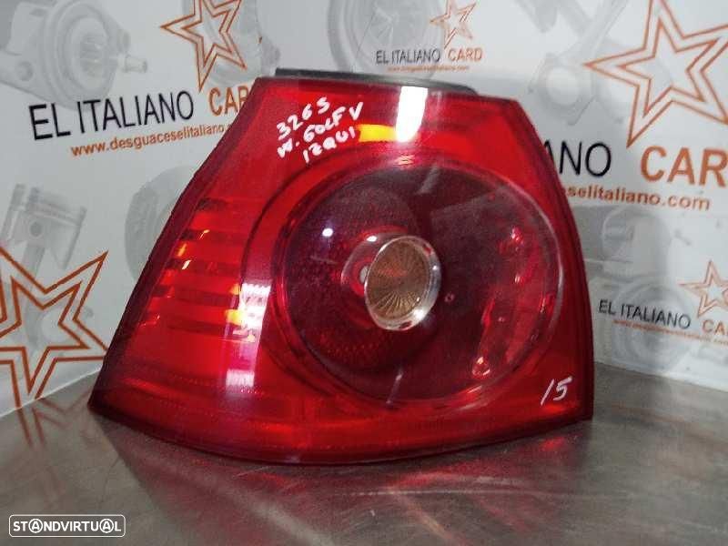 FAROLIM TRASEIRO DIREITO INTERIOR VOLKSWAGEN GOLF V 1K110.2003 - 1