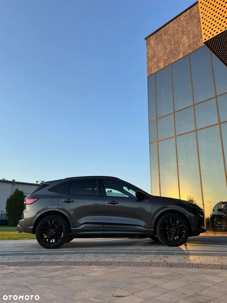Ford Kuga - 4