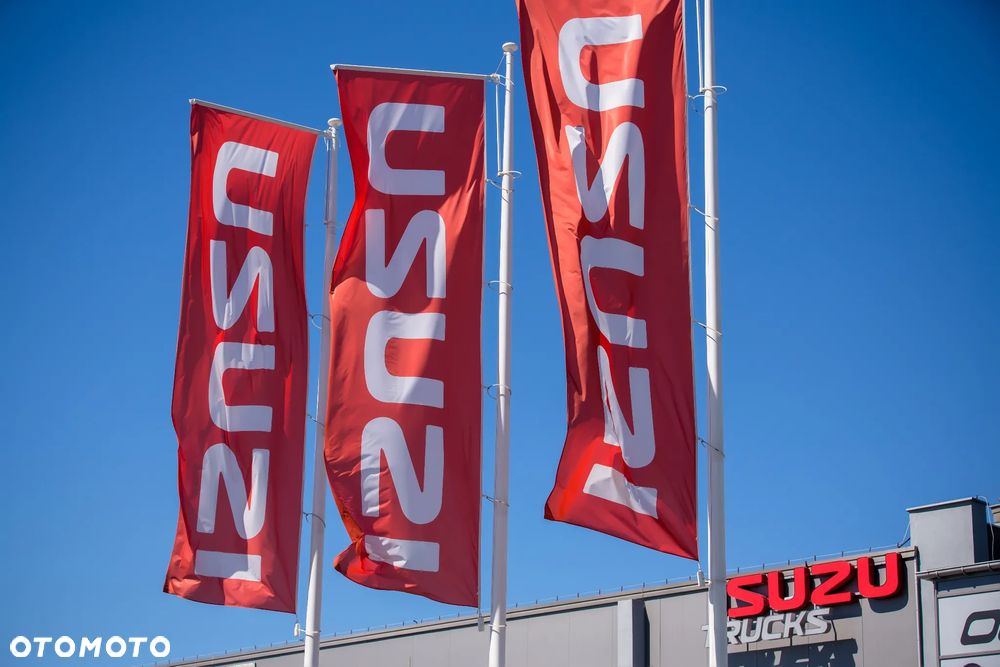 OBUDOWA osłona blenda LUSTERKA ISUZU D-max III - 7