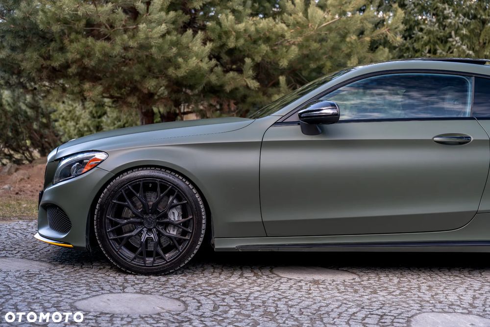 Mercedes-Benz Klasa C AMG 43 4-Matic - 9