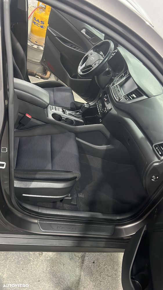 Hyundai Tucson blue 1.7 CRDi 2WD DCT Style - 16