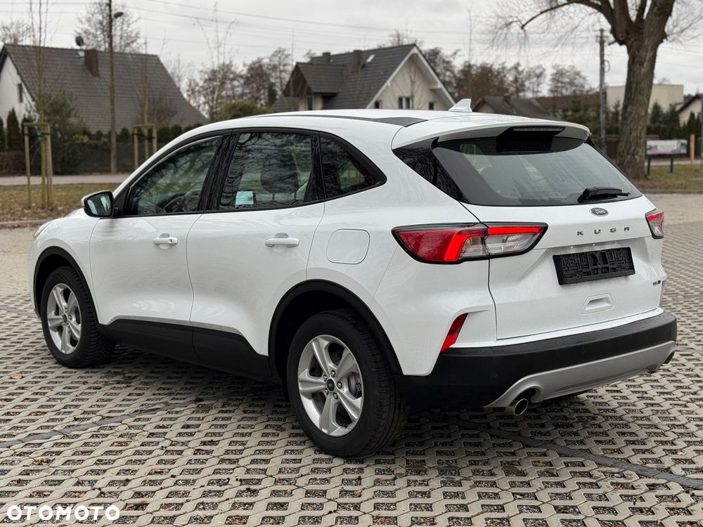 Ford Kuga 2.0 EcoBlue Hybrid TITANIUM - 4