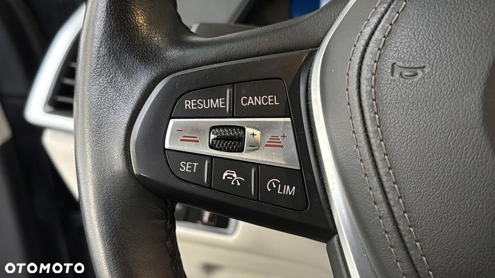 BMW X5 xDrive40i mHEV - 28