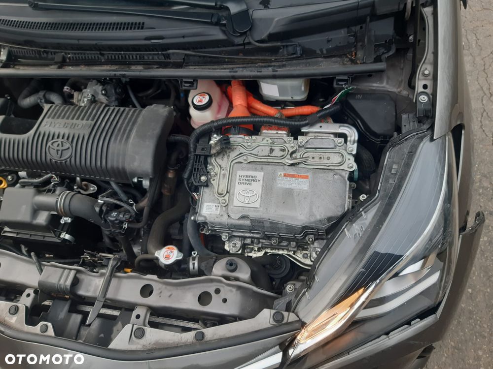 Toyota Yaris Hybrid 100 Premium - 16