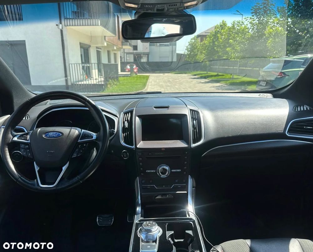 Ford Edge - 11
