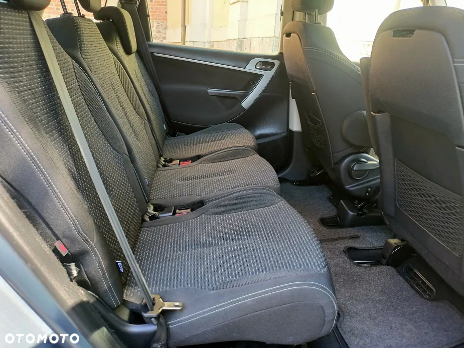 Citroën C4 Picasso - 11