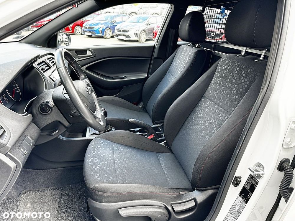 Hyundai i20 1.2 Comfort - 9