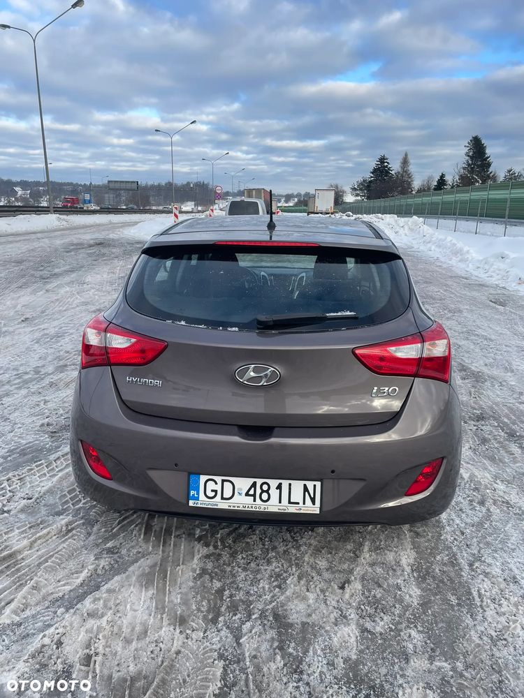 Hyundai i30 1.4 Classic + - 4