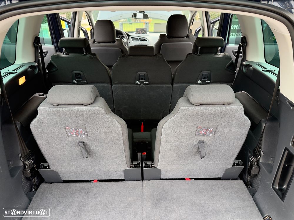 Peugeot 5008 1.6 HDi Executive CMP6 - 6