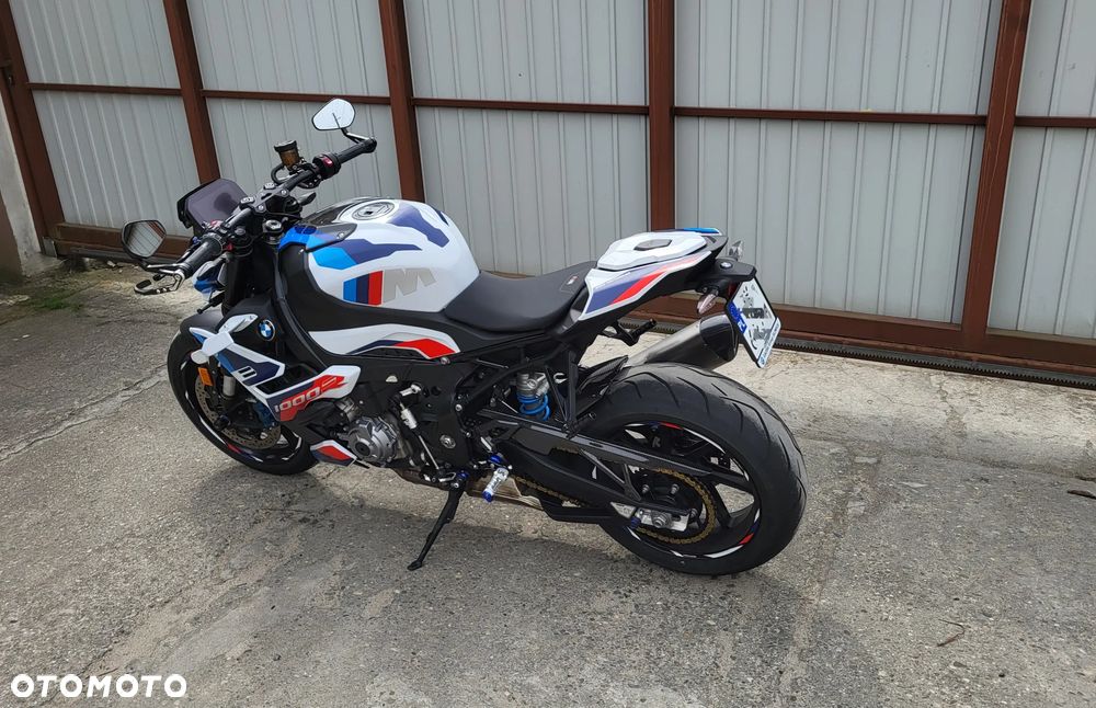 BMW S - 10