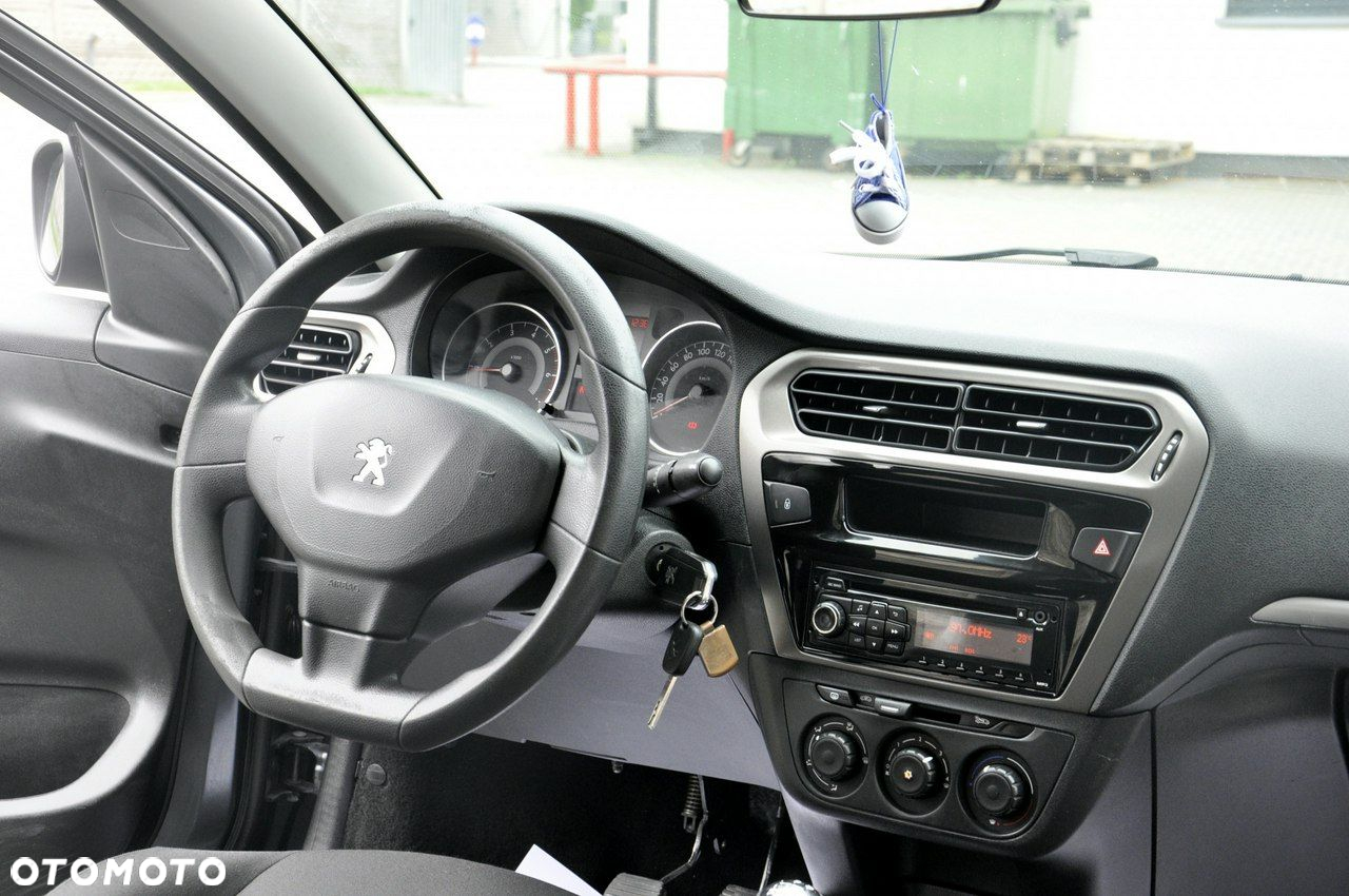 Peugeot 301 - 6