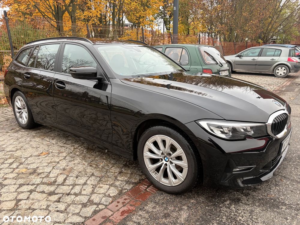 BMW 3 Series 2020 photo 3