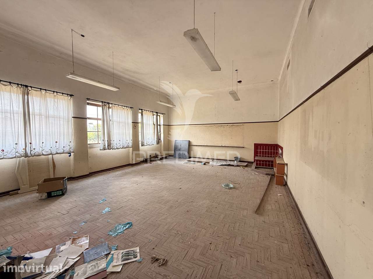 Antiga Escola Primária com Projeto Aprovado | Lote 1.188 m² | Pisci... - Grande imagem: 4/5